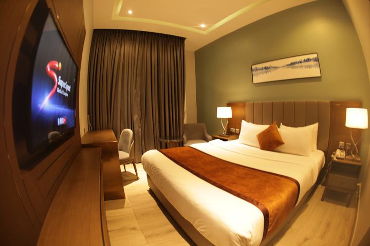 Inside LimeRidge Signature Hotel